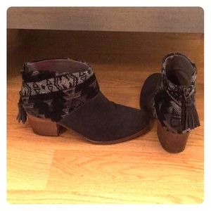 Toms Gray Ankle Boots